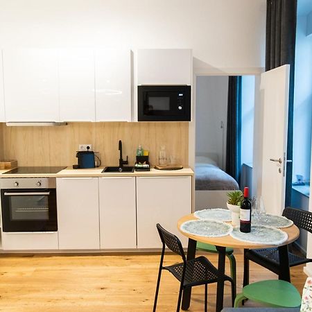 Stilvolles Apartment Viena Exterior foto